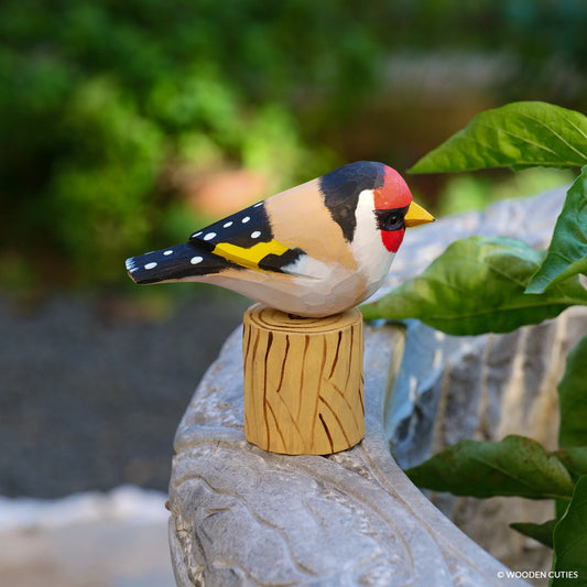 Goldfinch + Stand