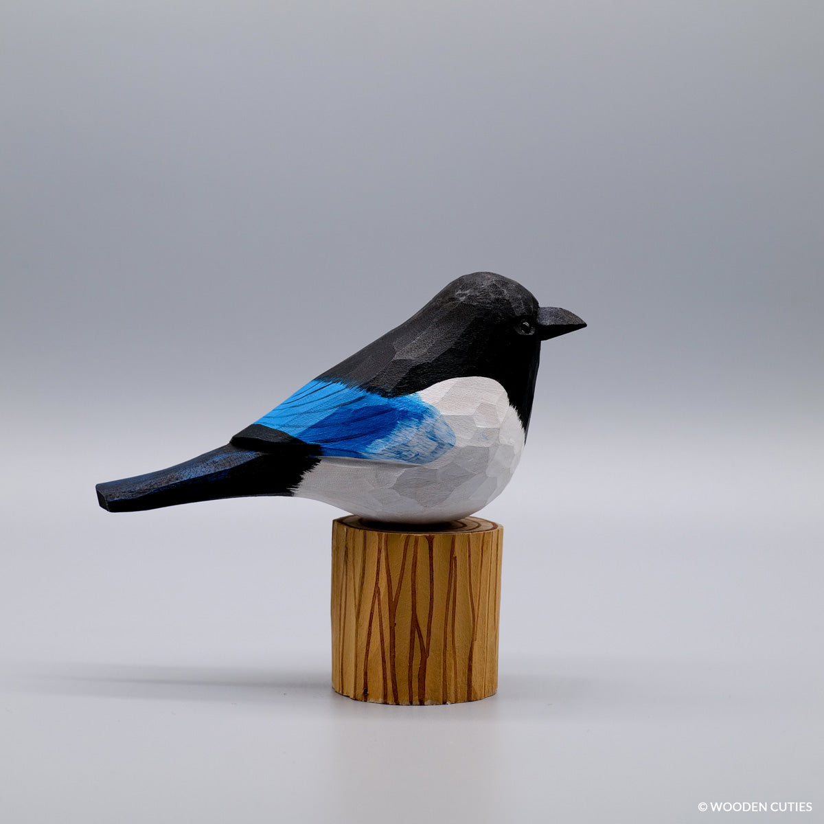 Magpie + Stand